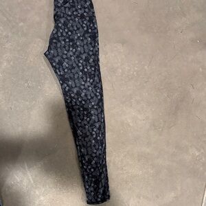 Athleta Black and Gray Patterned Leggings